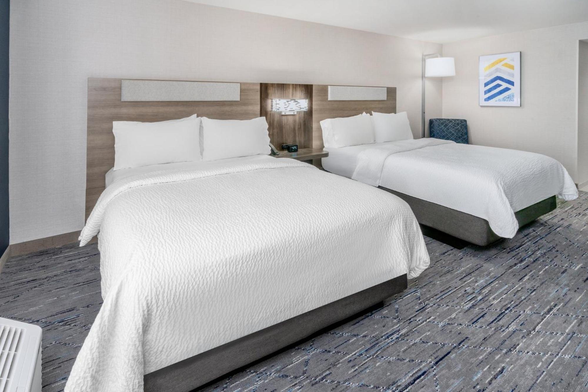 Holiday Inn Express Hotel & Suites Cheyenne By Ihg Exterior photo